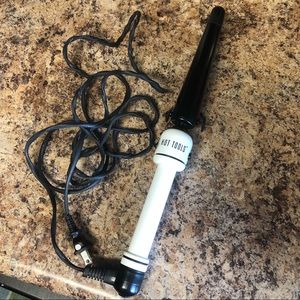 Hot Tools Curling Iron 1-/4” barrel